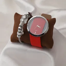 HAUTE SAUCE by  Campus Sutra Women Red & Sliver Watch & Bracelet Gift Set AW22_HSWB5004-image-16