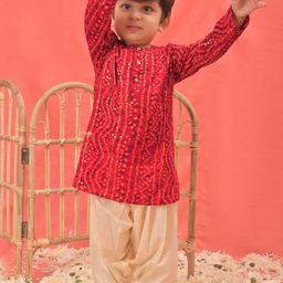 VASTRAMAY Boys Bandhani Printed Band Collar Straight Kurta With Patiala-56