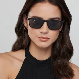 Vincent Chase by Lenskart Women Wayfarer Sunglasses with Polarised and UV Protected Lens 138629-8