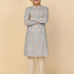 KISAH Boys Floral Printed Mandarin Collar Regular Kurta with Pyjamas-3