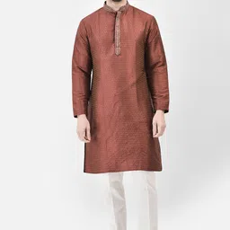SG LEMAN Floral Embroidered Mandarin Collar Straight Kurta With Pyjamas-picture-39
