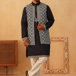 Jompers Men Floral Embroidered Regular Chikankari Kurta with Pyjamas-image-95