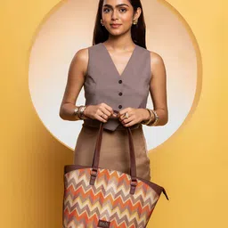 ZOUK Textured Structured Handheld Bag with Quilted-17