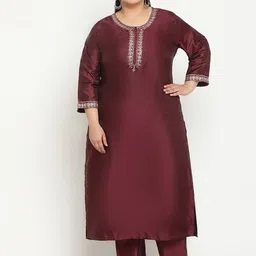 Sringam Plus Size Thread Work Regular Kurta With Trousers-picture-0