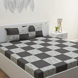 HAPPY HUES Charcoal Grey & Off White Geometric 120 TC Queen Bedsheet with 2 Pillow Covers-11