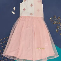 YU by Pantaloons Girls Embroidered Ready To Wear Lehenga & Blouse With Dupatta-image-30