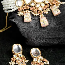 KARATCART Gold-Plated Peach Coloured White Kundan Studded Choker Necklace Set-15