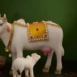 krishnagallery1 White & Yellow Religious Idol Showpiece-image-92