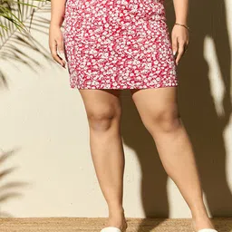 Berrylush Curve Floral Printed High-Rise Slip-On Straight Hem Pencil Mini Skirt-19