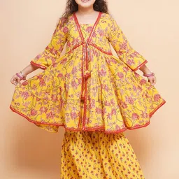 Bitiya by Bhama Girls Floral Print Sequinned Pure Cotton Kurta with Sharara-image-19