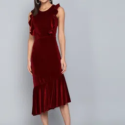 VAARARO Round Neck Gathered Ruffles Velvet Sheath Midi Dress-32