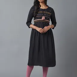 W Grey Empire Midi Dress-image-14