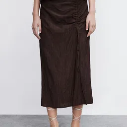 Urban Revivo Ruched Drawstring Detailed Split Hem Midi Skirt-picture-3