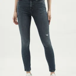 United Colors of Benetton Women Skinny Fit Low Distress Light Fade Jeans-picture-24