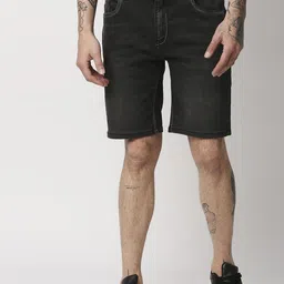 Pepe Jeans Men Black Solid Mid Rise Skinny Fit Denim Shorts-44