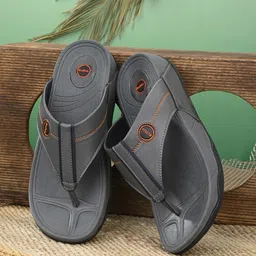 SOFTIO Men Grey Thong Flip-Flops-picture-34