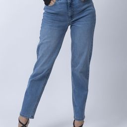 GUESS Women Clean Look High-Rise Mom Fit Cotton Jeans-image-20