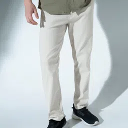 Hubberholme Men Off-White Slim Fit Chinos-image-46