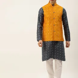 SOJANYA Men Charcoal Grey & Off-Whtie Ethnic Motifs Kurta with Churidar & Nehru Jacket-27