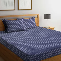 Arrabi Blue & White 300 TC King Cotton Bedsheet with 2 Pillow Covers-image-22