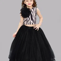 Pink Chick Girls Printed V-Neck Clothing Set-image-70