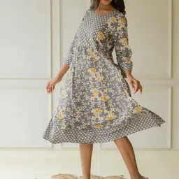 KALINI Ethnic Motifs Printed Three-Quarter Sleeves Flared Cotton Anarkali Kurta-picture-6