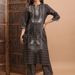Vishudh Ethnic Motifs Printed Regular Thread Work Kurta With Trousers-12