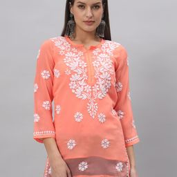PARAMOUNT CHIKAN Ethnic Motifs Chikankari Embroidered Kurti With Slip-picture-28