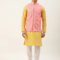SOJANYA Men Yellow & White Embroidered Thread Work Kurta with Churidar & Nehru Jacket-14