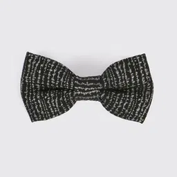 boohooMAN Printed Party Bow Tie-image-1