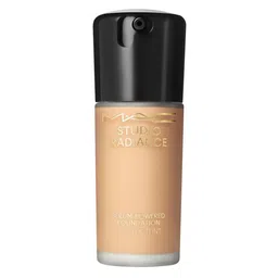 M.A.C Studio Radiance Serum-Powered Hydrating Foundation 30ml - Shade NC35-20