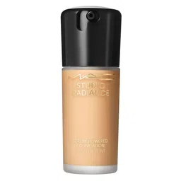 M.A.C Studio Radiance Serum-Powered Hydrating Foundation 30ml - Shade NC30-13