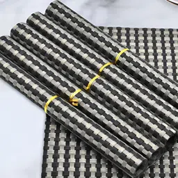 Kookee Black & Beige 6 Pieces Checked Table Placemats-11