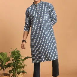 SHVAAS by VASTRAMAY Geometric Printed Thread Work Pure Cotton Kurta-image-92