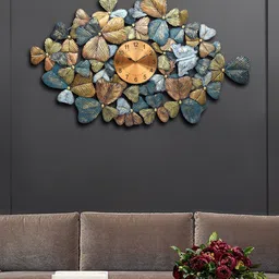 Aapno Rajasthan Multicolored Textured Floral Pattern Metallic Detailed Analogue Wall Clock-10