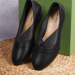 Get Glamr Women Black Solid Pumps-86
