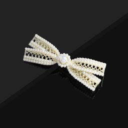 LAIDA Women White & Gold-Toned Pearl Embellished Criscross Alligator Hair Clip-image-54