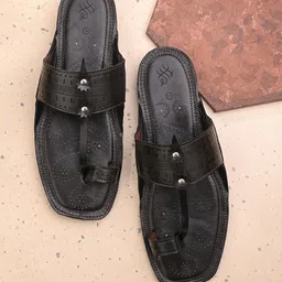 House of Pataudi Men Textured One Toe Comfort Sandals-image-53