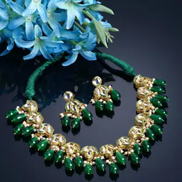 DUGRISTYLE Gold-Toned Green Kundan & Pearls Jewellery Set-43
