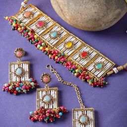 Sukkhi Gold-Plated Stone-Studded & Beaded Choker Set-image-3