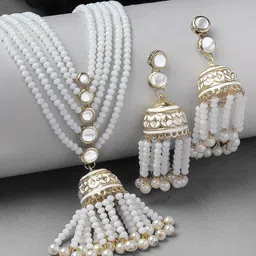 KARATCART Gold-Plated Kundan-Studded Pearl Beaded Jewellery Set-78