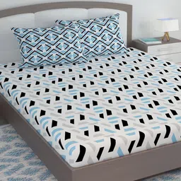 Divine Casa Blue & White Geometric Blend Cotton 120 TC King Bedsheet with 2 Pillow Covers-image-57