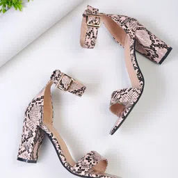 Bruno Manetti Nude-Coloured & Black Textured PU High-Top Block Sandals with Buckles-50