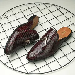 Hitz Men Ethnic Textured Leather Comfort Insole Tassel Mules-5