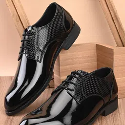 Anouk Men Textured Pointed Toe Formal Derbys-picture-17