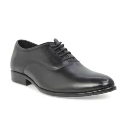 PRIVO by Inc.5 Men Black Solid Leather Formal Oxfords-image-37