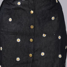 SUMAVI-FASHION Women Black & White Embroidered Linen Mini Skirt-image-75