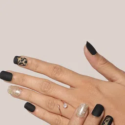 LICK 30 Pcs Matte Glitter & Pattern Fake Artificial Press On Nails - Black-24