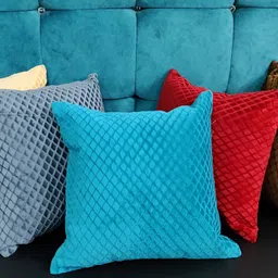 SWA PEACHES DESIGN STUDIOS Blue & Red 5 Pieces Geometric Velvet Square Cushion Covers-image-77