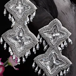 Moedbuille Silver-Plated Sequins & Pearls Studded Drop Earrings-28